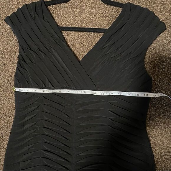 Adrianna Papell- Black Sleeveless Bandage Style Dress, Size 12 - Picture 11 of 14